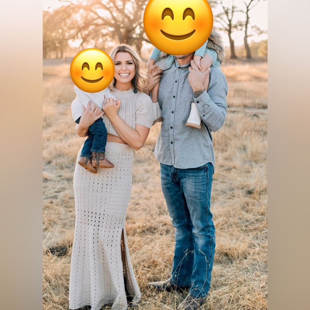 Mabel two piece knit dress in size small. Perfect for family photos!!